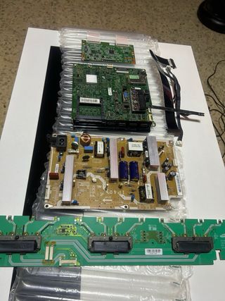 LG 32LH500D TV - Repuestos