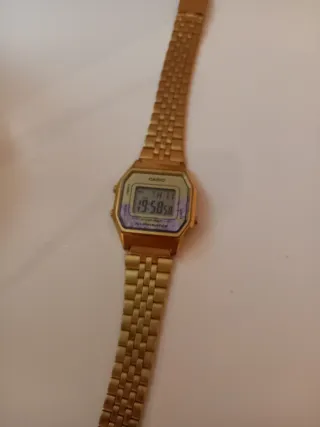 Reloj Casio Dorado