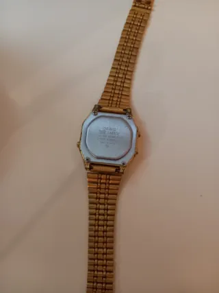 Reloj Casio Dorado