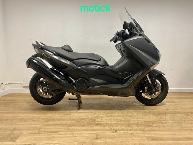 YAMAHA TMAX 530