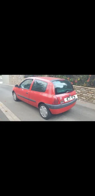 Renault Clio 1999