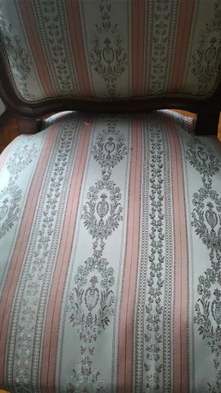 Sillón estilo Luis XV madera y tela