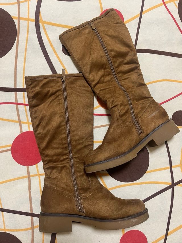 Botas altas marrones