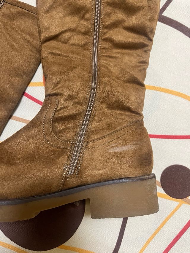 Botas altas marrones