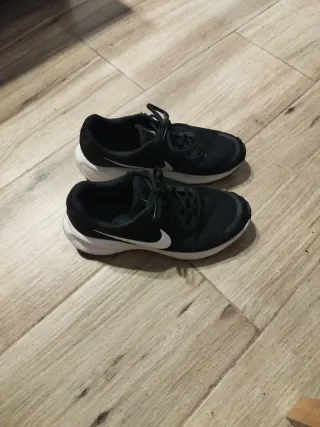 Nike negras talla 40.5