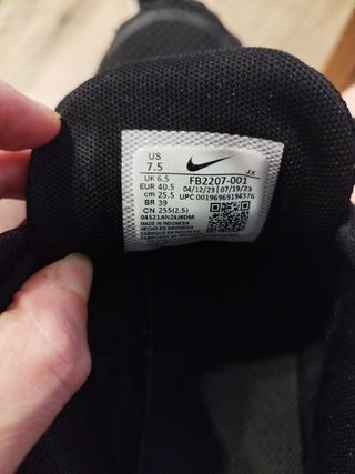 Nike negras talla 40.5