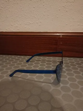Gafas de sol corazón azules