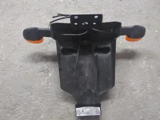 Portamatrículas Original Yamaha R6 año 2005