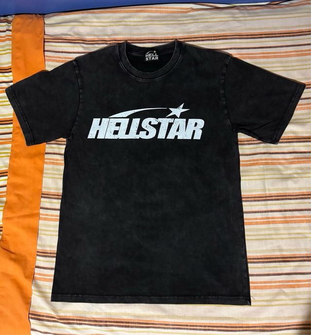 Camiseta Hellstar color negro lavado Talla M