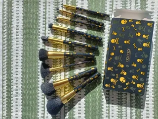 Set 9 pennelli makeup Goth