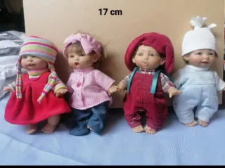 4 Muñecos Bebé Colección