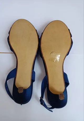 Sandalias de tacón Talla 38 como Nuevas!.
