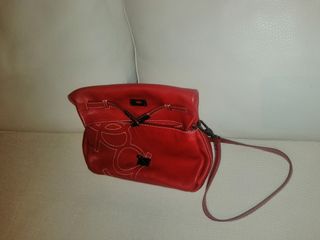 Bolso Purificación García Rojo tamaño medio. 
