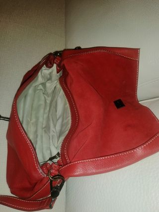 Bolso Purificación García Rojo tamaño medio. 