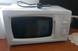 Microondas blanco