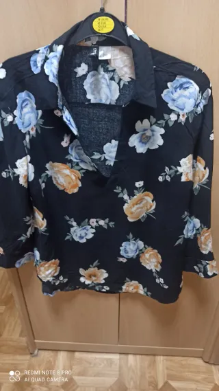 Camisa H&M Estampada Flores Talla M