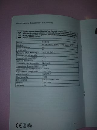 Congelador vertical plateado