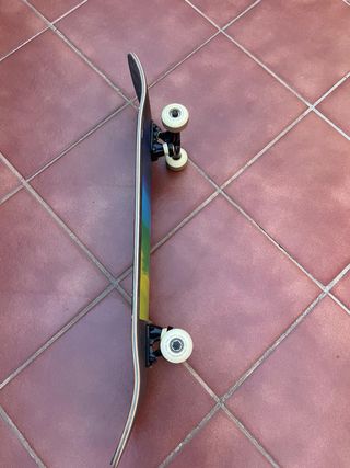 Patín skateboard negro