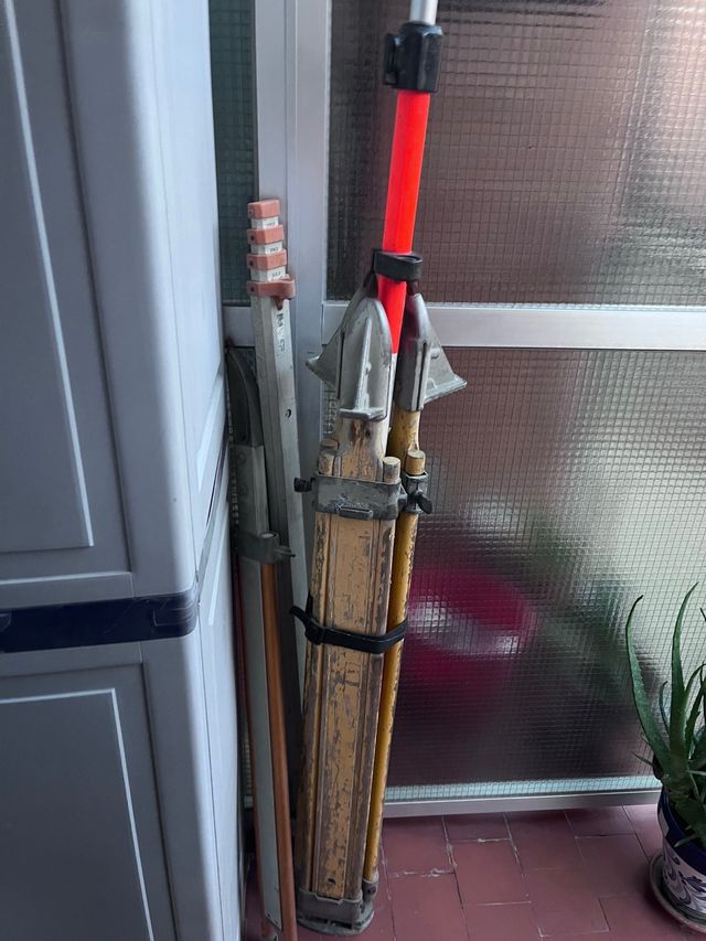 Estación Total Sokkia SET3C + Trípode