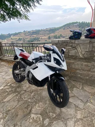 Derbi GPR 49cc Motor €3 eje de balance