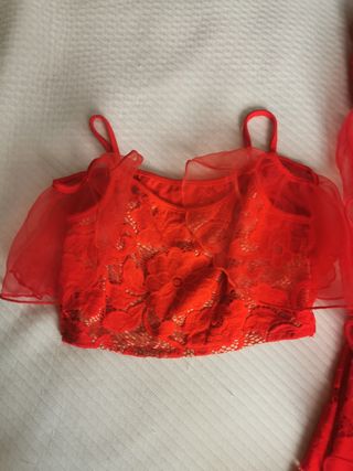 Traje de danza oriental rojo