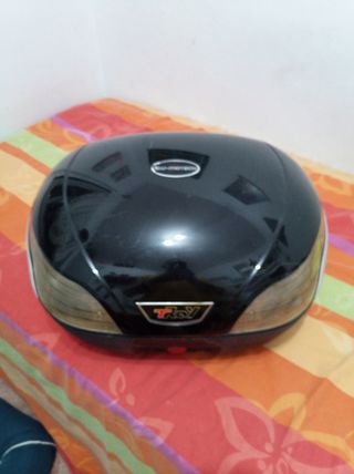 Baúl 55L + Soporte + Llaves