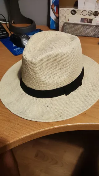 8 Sombreros Panama Beige y Negro por estrenar
