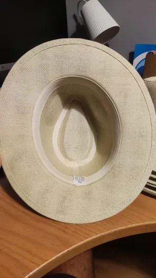 8 Sombreros Panama Beige y Negro por estrenar