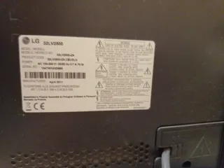 TV LG LED HD 32' 32LV2500 con mando