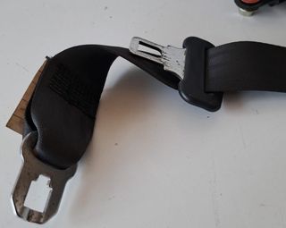 CINTURON SEGURIDAD TRASERO CENTRAL 171523 KIA SPORTAGE