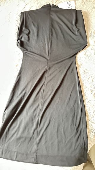 Vestido corto negro