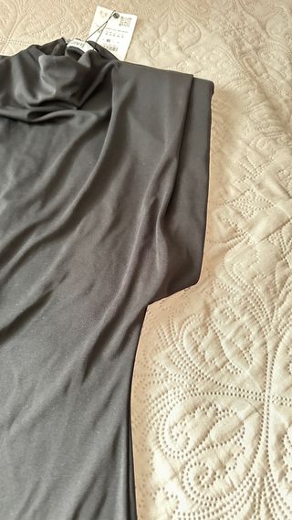 Vestido corto negro