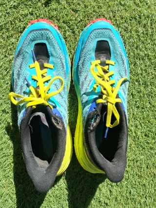 Hoka Speedgoat 5. T 42