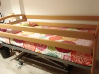 Cama madera regulable altura cabecero reposapiés
