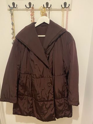 Parka burdeos acolchada