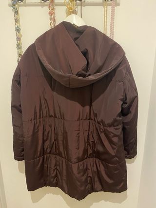 Parka burdeos acolchada
