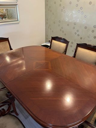 Mesa de comedor antigua + 6 sillas originales.