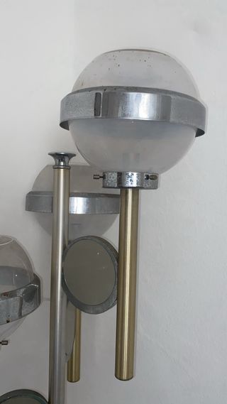 Lampadario da terra design oro e argento