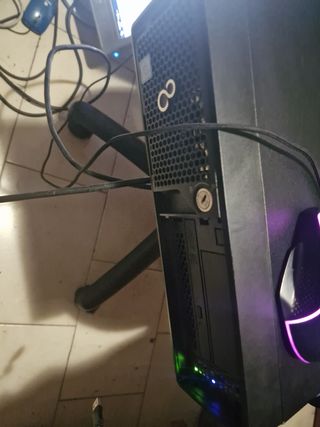 Ordenador Fujitsu Xeon E3-1220 v5