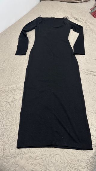 Vestido midi negro manga larga