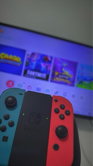 Nintendo Switch Azul/Rojo Completo