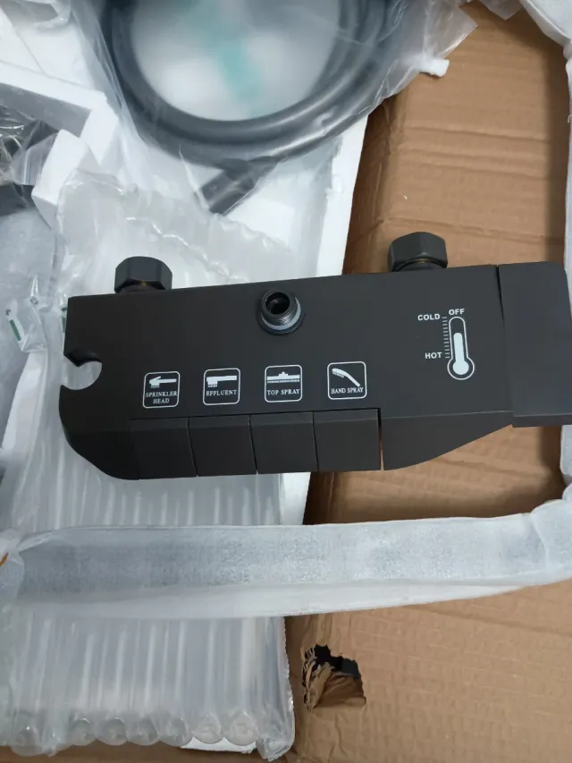 Set Doccia 4 Funzioni con Tastiera