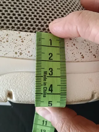 ZAPATILLAS SUIZAS ON CON CORDONES. TALLA 40