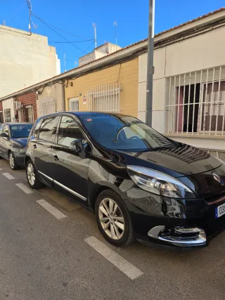 Renault Scenic 2012