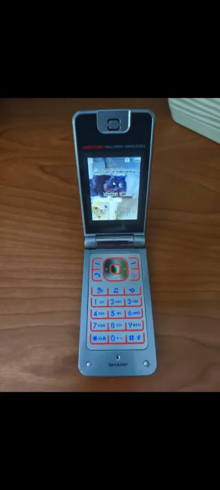 Telf Móvil Nokia cromado brillo.Mclaren mercedes
