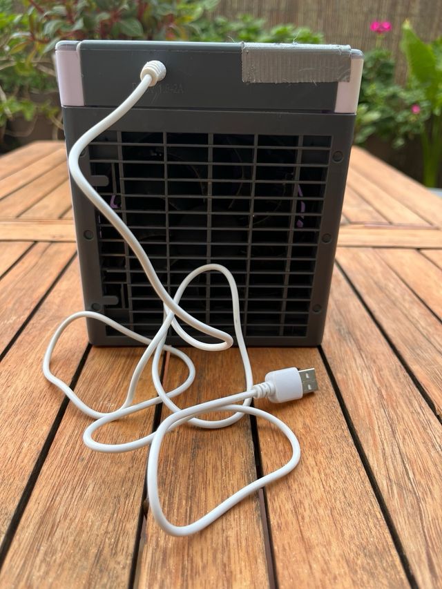 Pequeño aire acondicionado portátil