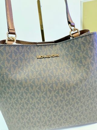 Bolso Michael Kors Marrón Monogram