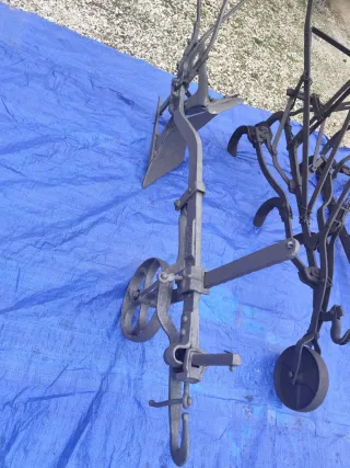 Lote aperos labranza antiguos