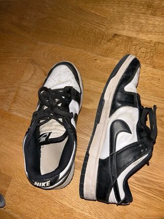 Nike Dunk Zapatillas Negras y Blancas