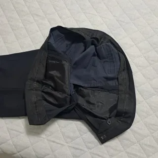 Completo uomo tg.56 righe bianco e nero.